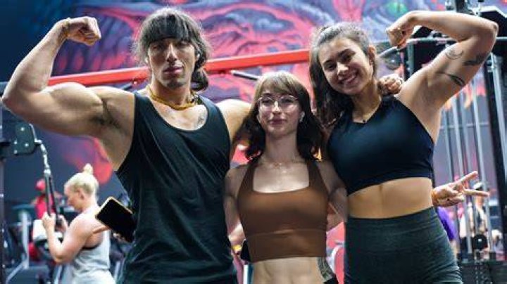Does Leanbeefpatty Have A Boyfriend