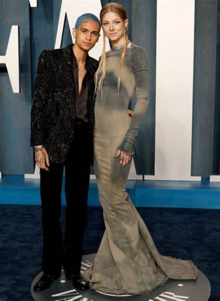 Dominic Fike Height, How Tall is the Singer?