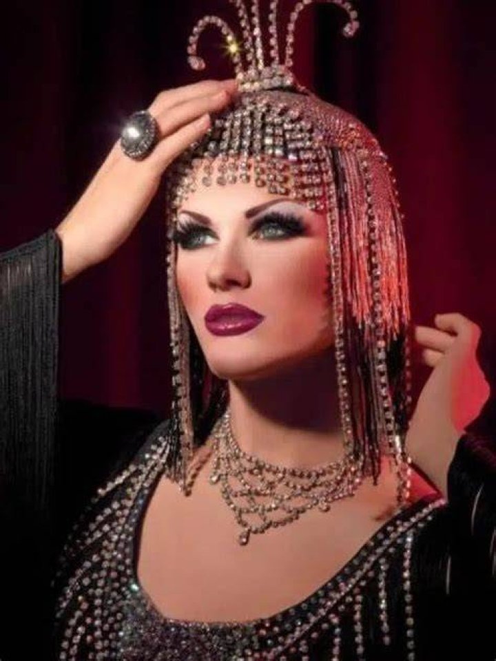 Donna Paloma- Wiki, Age, Ethnicity, Height, Net Worth, Husband, Career