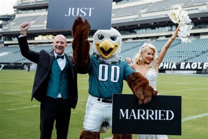 Eagles Insider Dave Spadaro&rsquo;s Wedding To Wife Angela Parsons On The 50