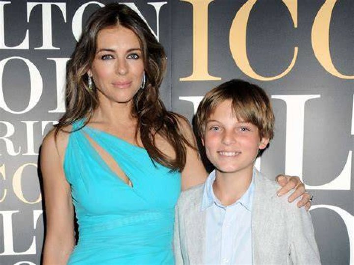 Elizabeth Hurley&rsquo;s teenage son Damian models like mom in beauty