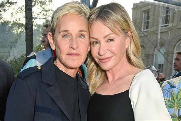 Ellen Degeneres & Portia de Rossi to Launch Vegan Pet Food Ellen