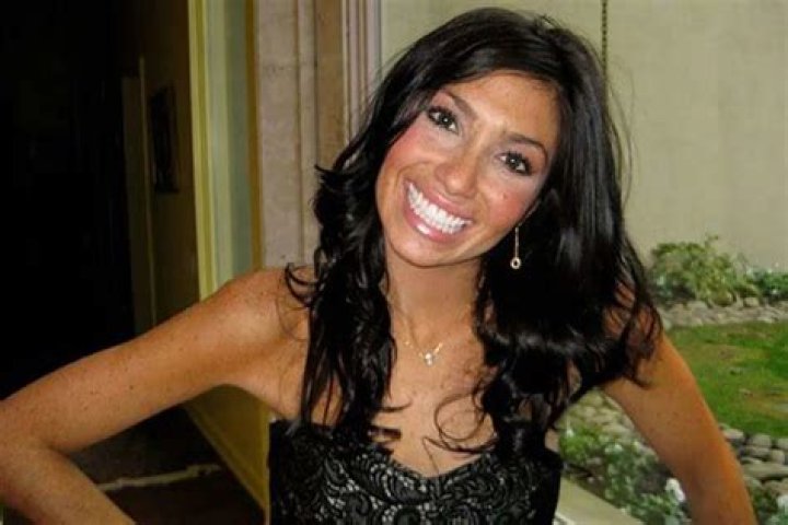 Ellen Greenberg Was Stabbed 20 Times &mdash; 10 Times in the Back of the Neck