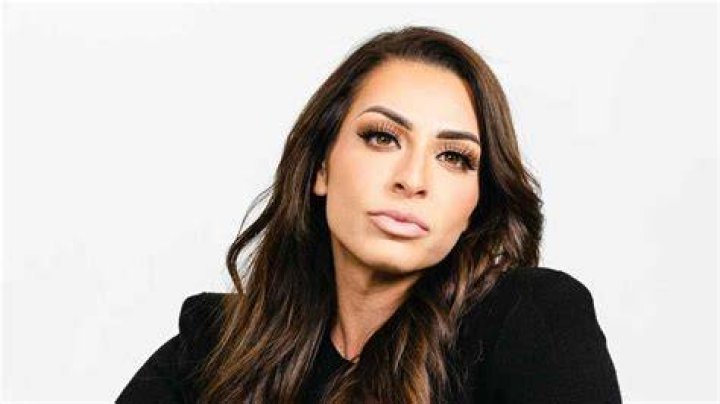Entrepreneur Leila Hormozi Shares How to Build a Scaleable Business