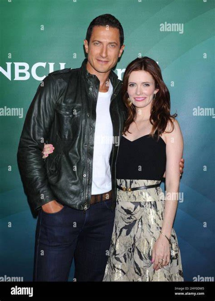 Exploring Sasha Roiz: Children And Family Life