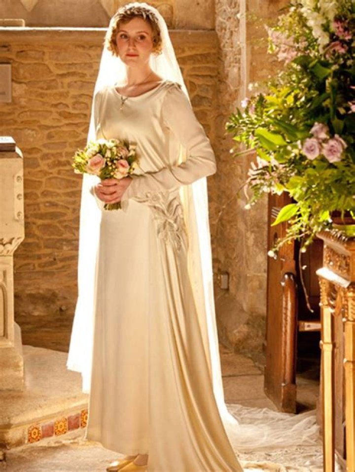 Exquisite Downton Abbey-Inspired Wedding Dresses: A Bridal Vision Reimagined