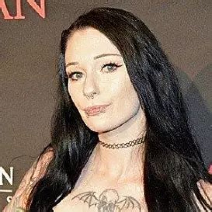 Fame Hylia Fawkes net worth and salary estimation Apr, 2023