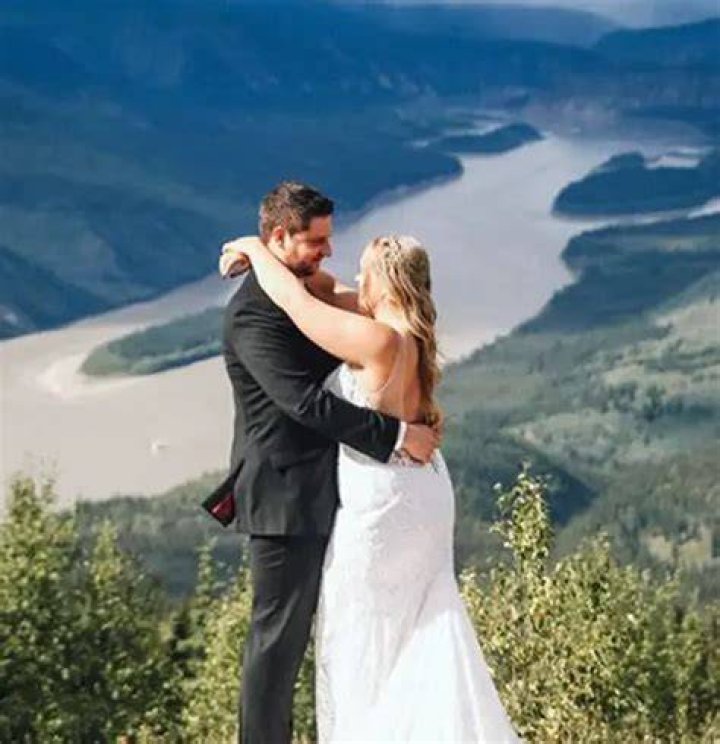 Finally!!! Parker Schnabel is ready to marry at a very young age |