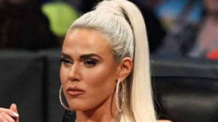 Former Female WWE Star Leaves Fans Sweating After OnlyFans Launch ·