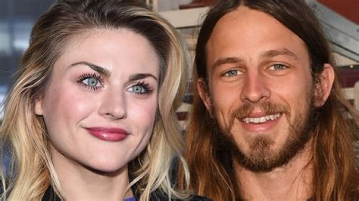 Frances Bean Cobain Marries Riley Hawk, Famous Rocker Officiates