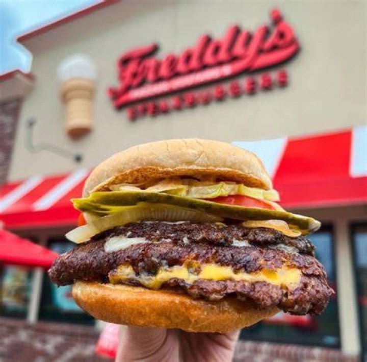 Freddy&rsquo;s Frozen Custard & Steakburgers Announces the Signing of Four