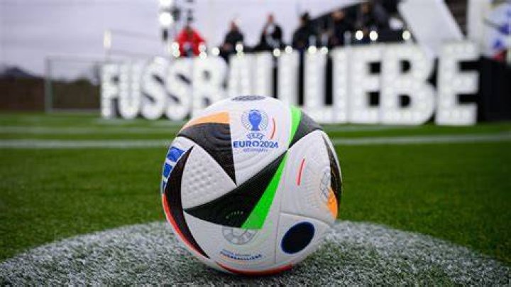 Fu&szlig;ball Der "Bomber" des Tages Robert Lewandowski (Bayern M&uuml;nchen) WELT