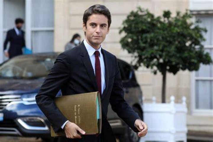Gabriel Attal qui est son compagnon St&eacute;phane S&eacute;journ&eacute;