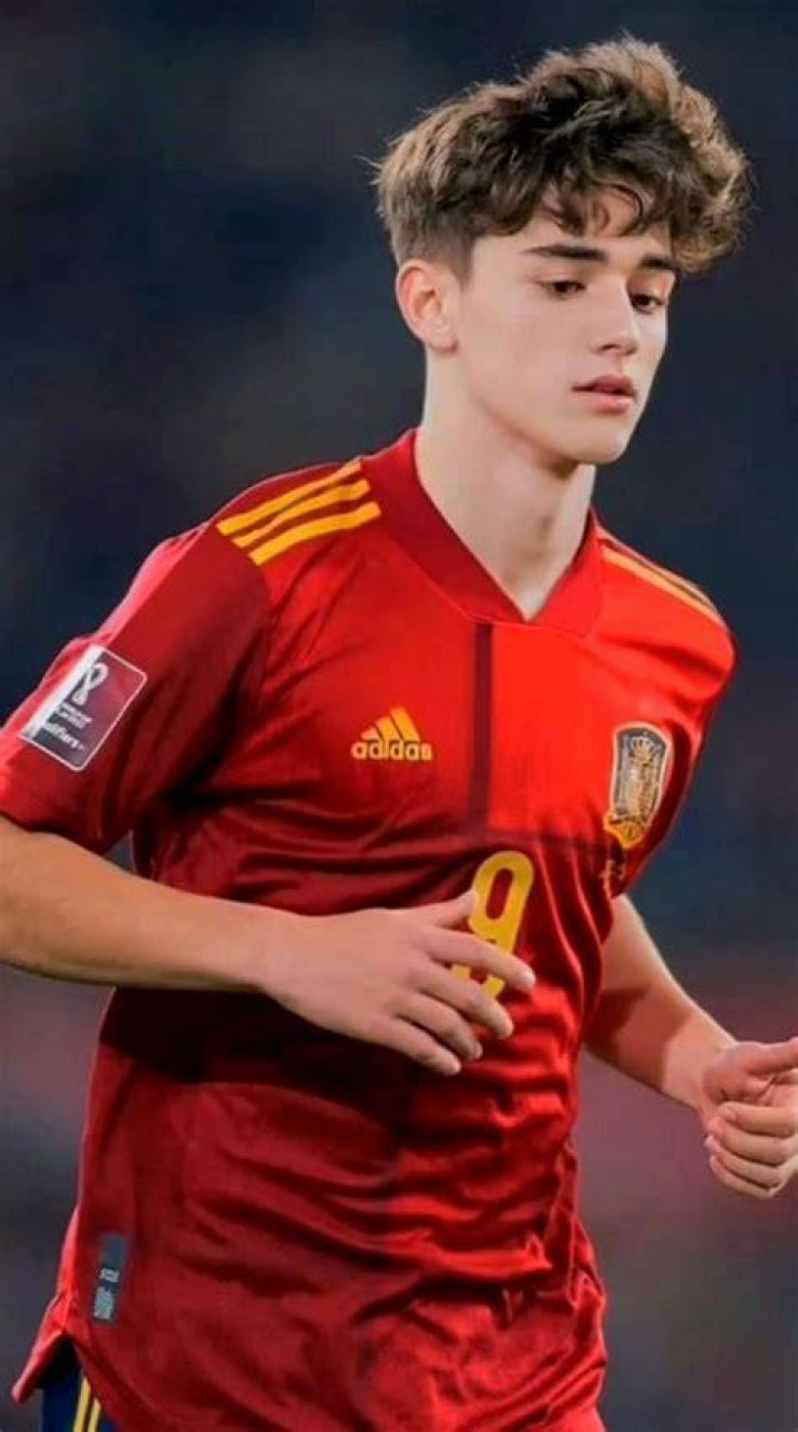 Gavi Pablo Mart&iacute;n P&aacute;ez Gavira Footballer Soccer en 2023