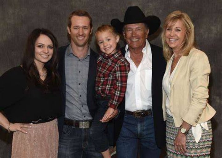 George Strait – Biography, Wife, Age, Daughter, Son, Family, Height