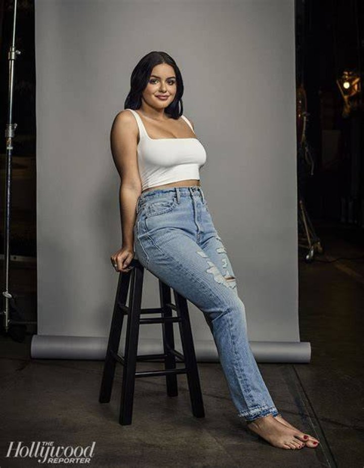 Get Ariel Winter Recent Photos Gif