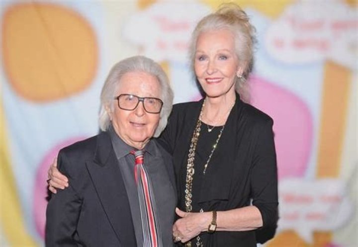 Gisela Johnson (Arte Johnson&rsquo;s Wife) Biography, Age, Wiki, Height