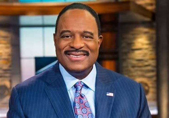 Greg Brown Bio, Wiki, Age, Height, Wife, Sportscaster, and Net Worth
