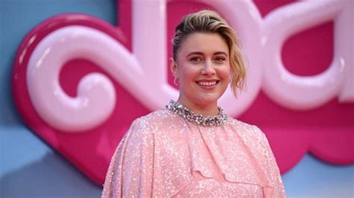 Greta Gerwig Biography, Awards and Nominations, Age, Height, Net Worth