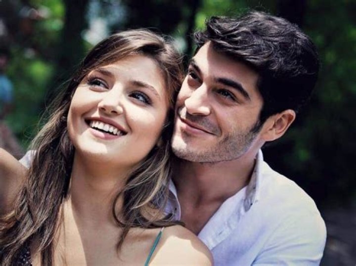 Hande Ercel Burak Deniz And Is Married
