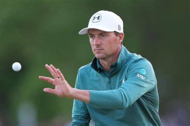 &lsquo;He Hates Her&rsquo; Golf Fans Disapprove of Scottie Scheffler&rsquo;s &lsquo;Beating