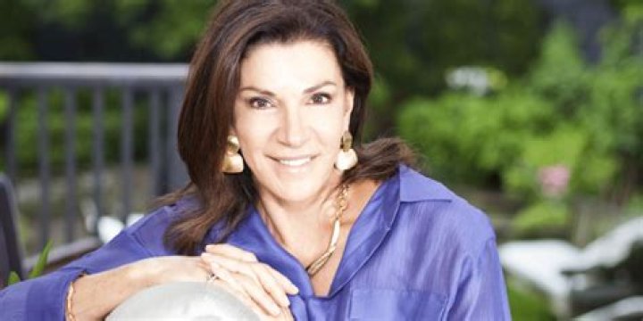 Hilary Farr Bio (Wiki) ·