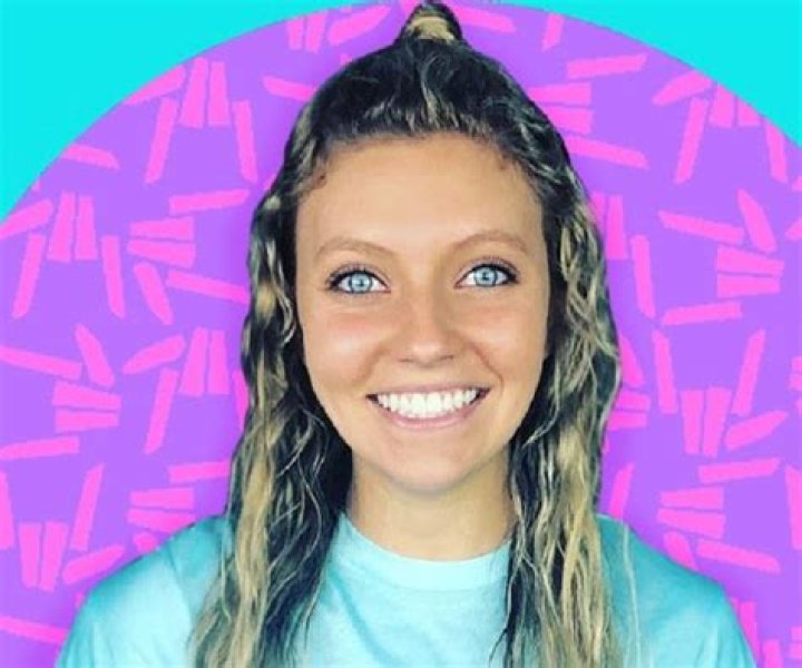How old is Grace Sharer right now?