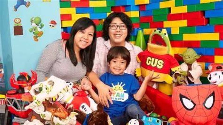 How Old Is Ryan ToysReview Mom: Age & Personal Life Revealed