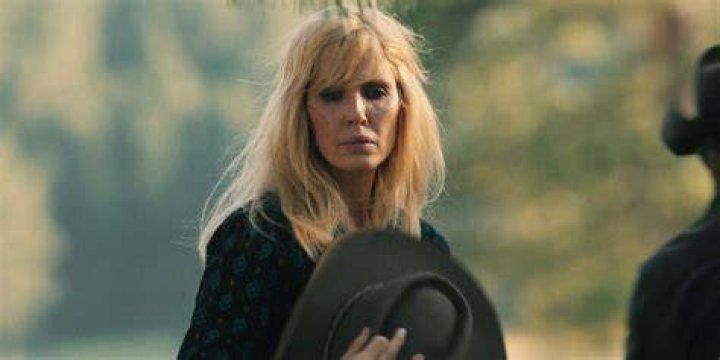 How old was Beth when she got pregnant on Yellowstone? ·