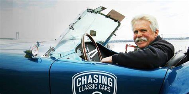 How rich is Wayne Carini on Chasing Classic Cars? |