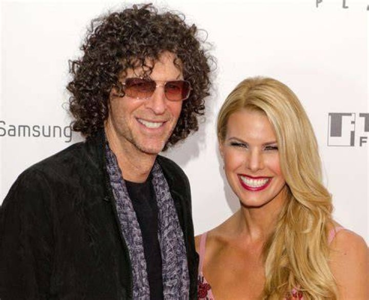 Howard Stern's Marriages: Inside His Love Life