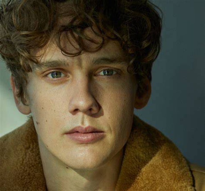 Hunter Doohan On Adam&rsquo;s Guilt and Questionable Choices for Showtime&rsquo;s