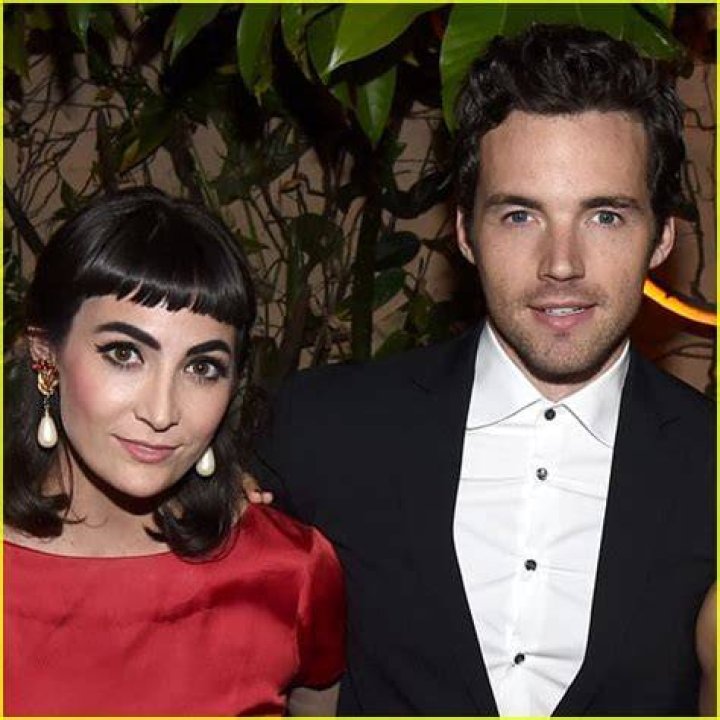 Ian Harding's Wife: All The Details You Need To Know