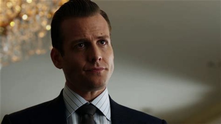 Image S01E01P31 Harvey.png Suits Wiki FANDOM powered by Wikia