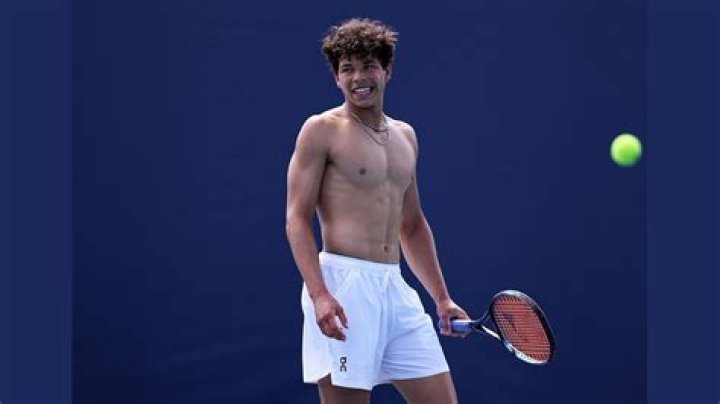 Is Ben Shelton Gay? Unveiling Tennis Stars Sexuality and Love Life!
