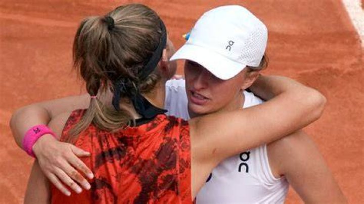 Is Karolina Muchova Married?