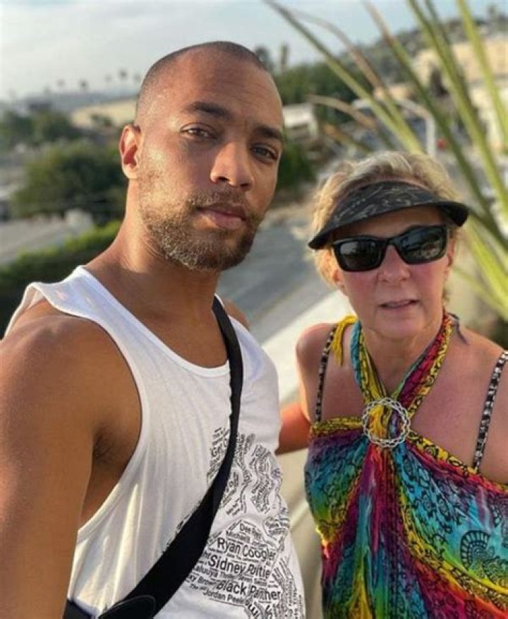 Is Kendrick Sampson Married: Uncovering The Truth