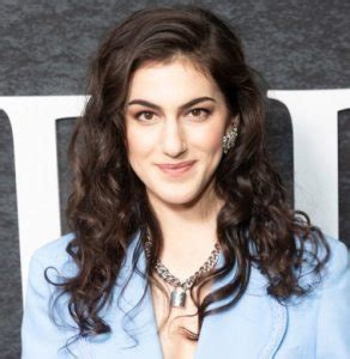 Is Lilli Kay A Transgender? Life Unveiled