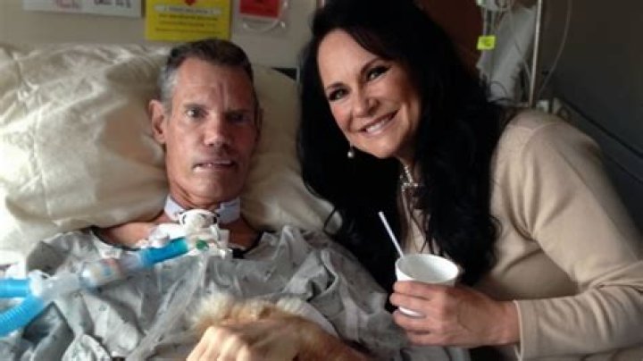 Is Randy Travis Still Alive in 2022?