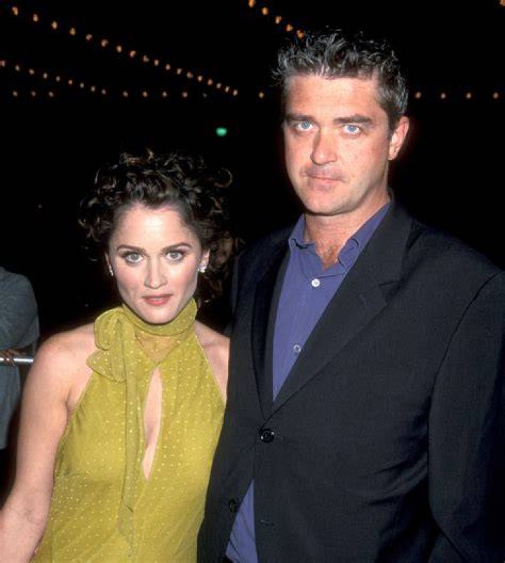 Is Robin Tunney Currently Married? The Truth Revealed