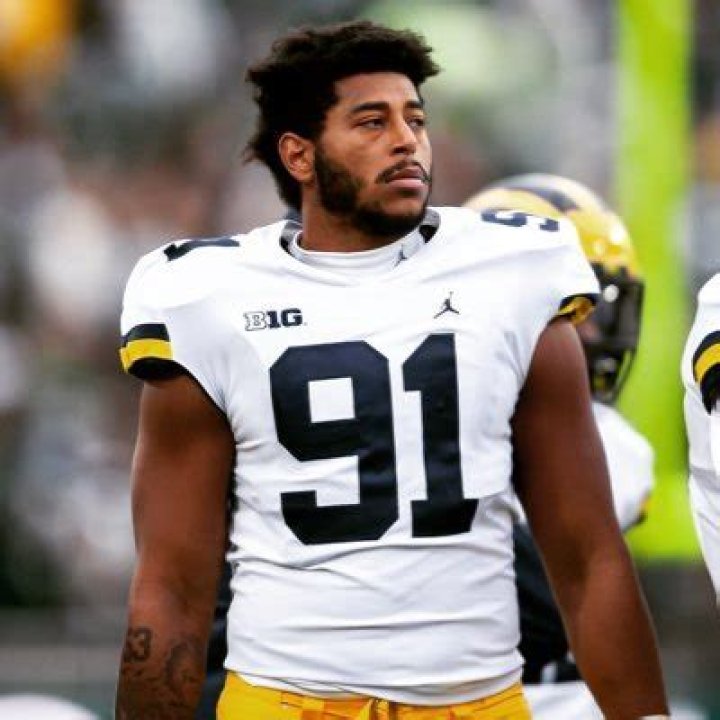 Is Taylor Upshaw Michigan Related To Gene Upshaw? Dad and Parents