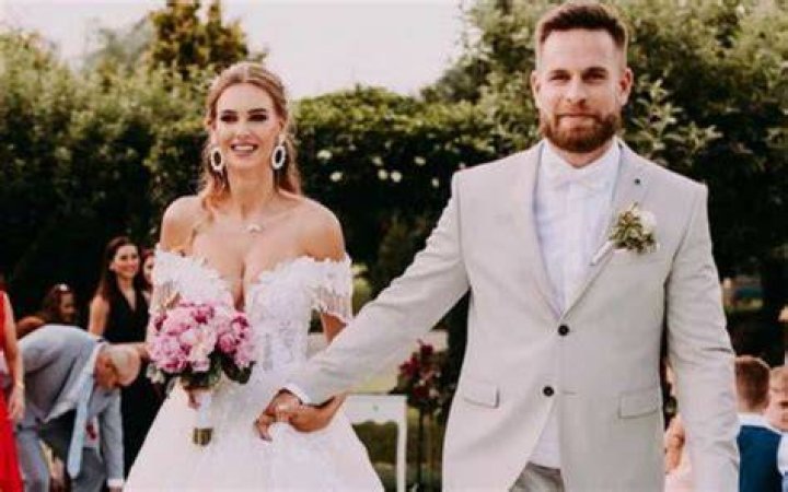 Is Veronika Rajek Married