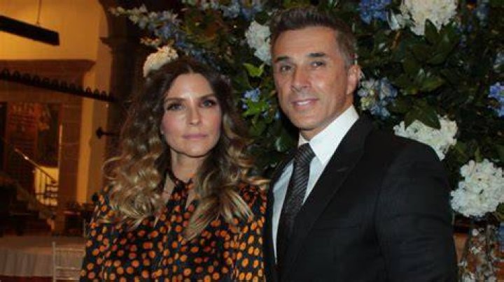 Issabela Camil y Sergio Mayer planean casarse en crucero