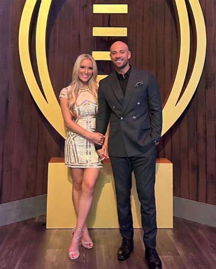 Izzy Zapata's Ex-Fiance: Unraveling The Mystery
