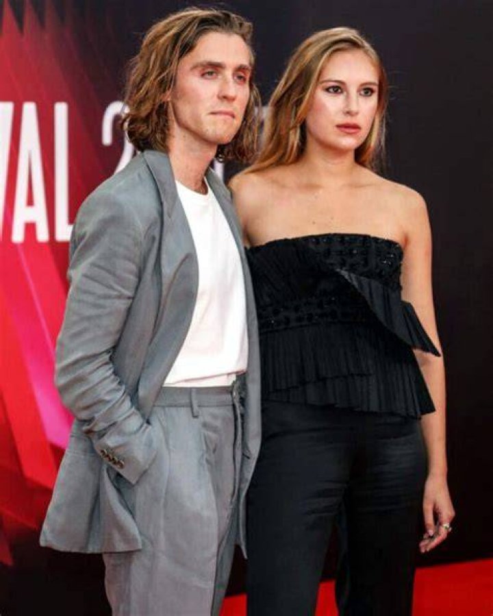 Jack Farthing's Girlfriend: An Exclusive Look Into His Personal Life