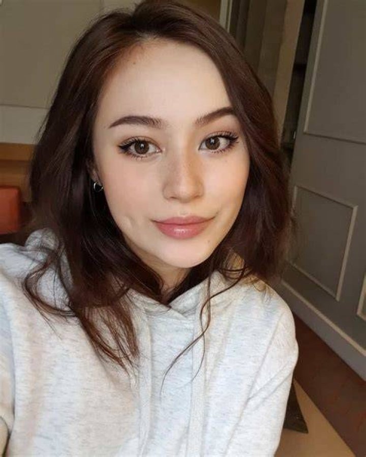 jade yanh r/PrettyGirls