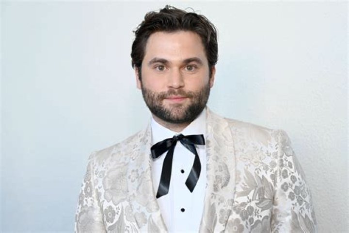 Jake Borelli talks &lsquo;Grey&rsquo;s Anatomy,&rsquo; coming out and role in queer rom