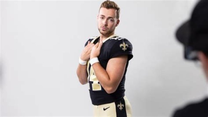 Jake Haener Bio [2023 Update] NFL Draft, Parents & Stats Players Bio