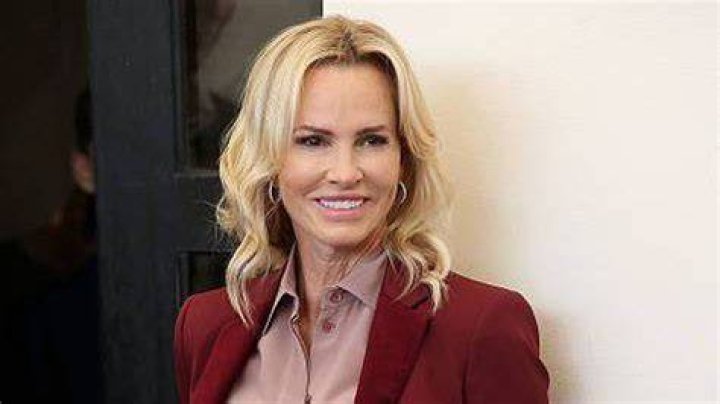 Janet Jones Bio, Wiki, Age, Height, Husband, Net Worth and Actress