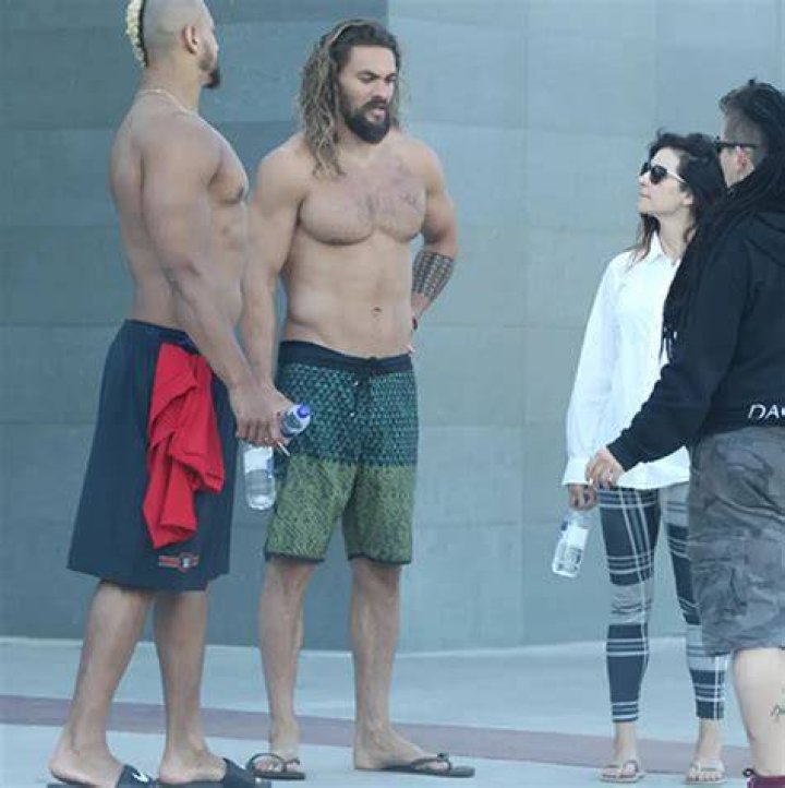 Jason Momoa: Height And Weight Stats Unveiled